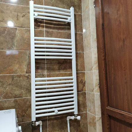 Keti Pilpani Guesthouse Mestia Buitenkant foto