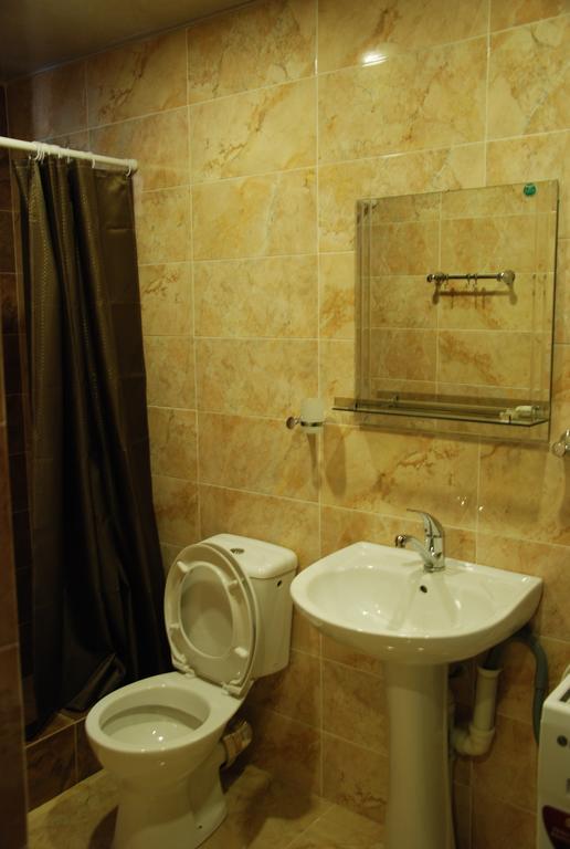 Keti Pilpani Guesthouse Mestia Buitenkant foto