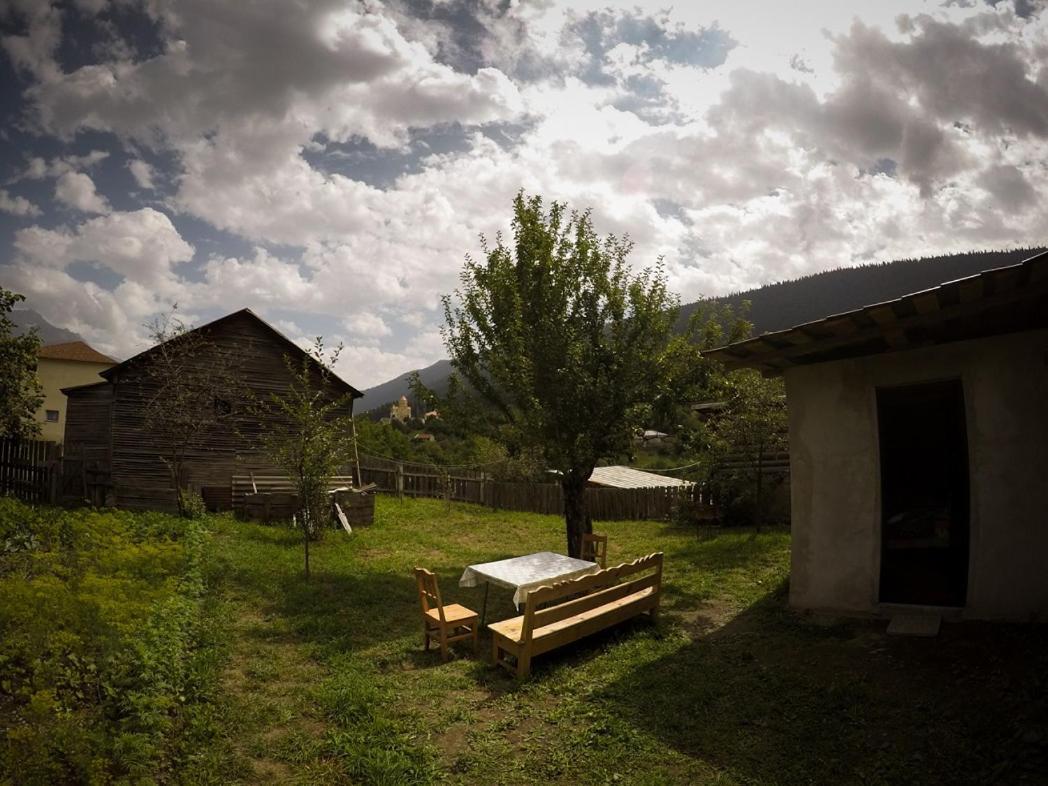 Keti Pilpani Guesthouse Mestia Buitenkant foto