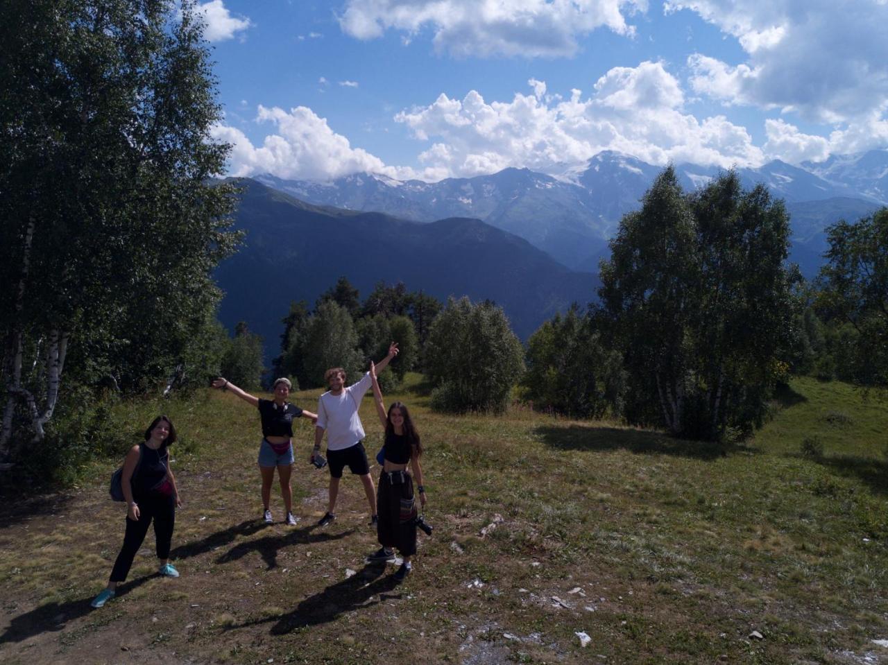 Keti Pilpani Guesthouse Mestia Buitenkant foto